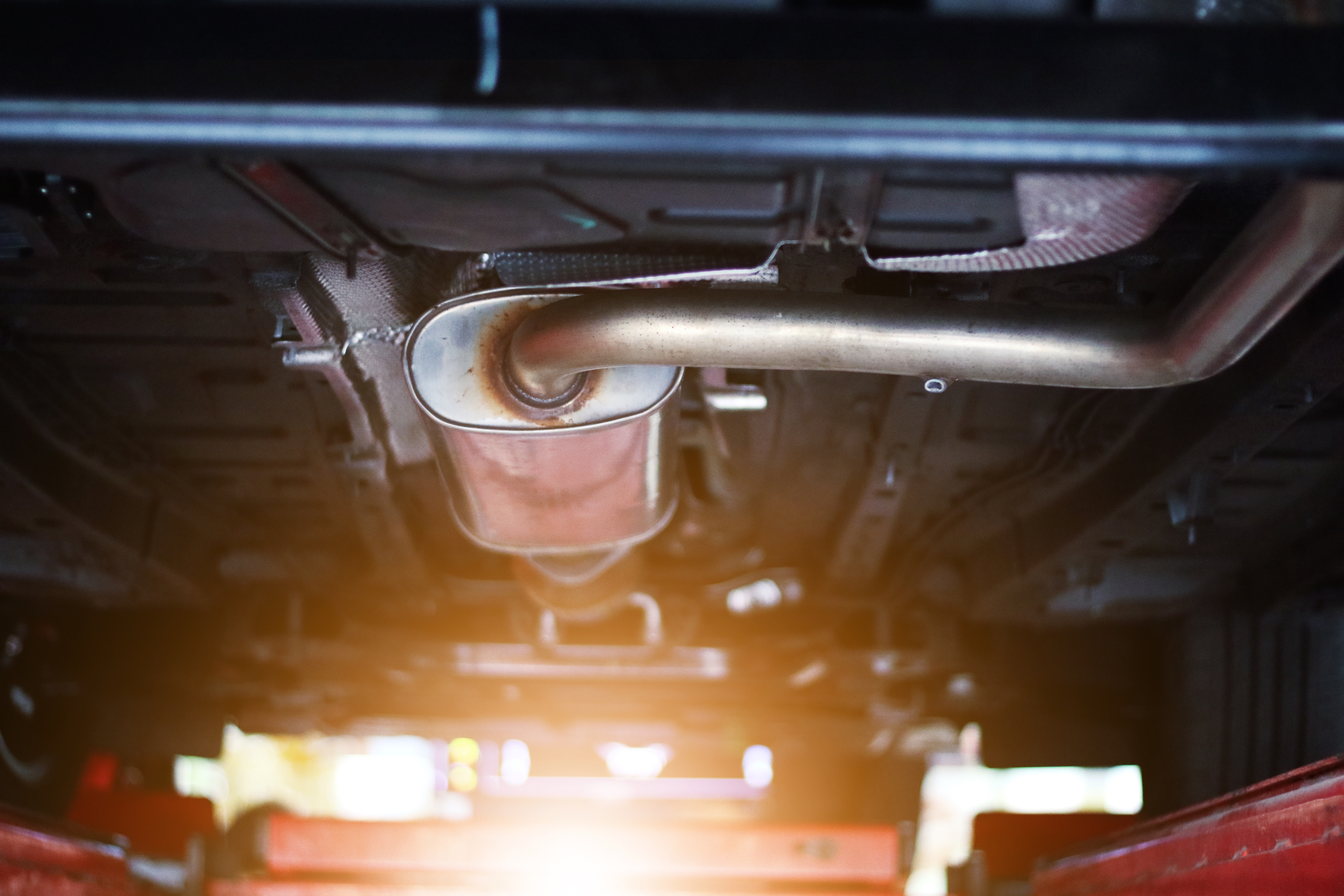 catalytic-converter-in-automobile-exhaust-system Catalytic Converter in Automobile Exhaust System